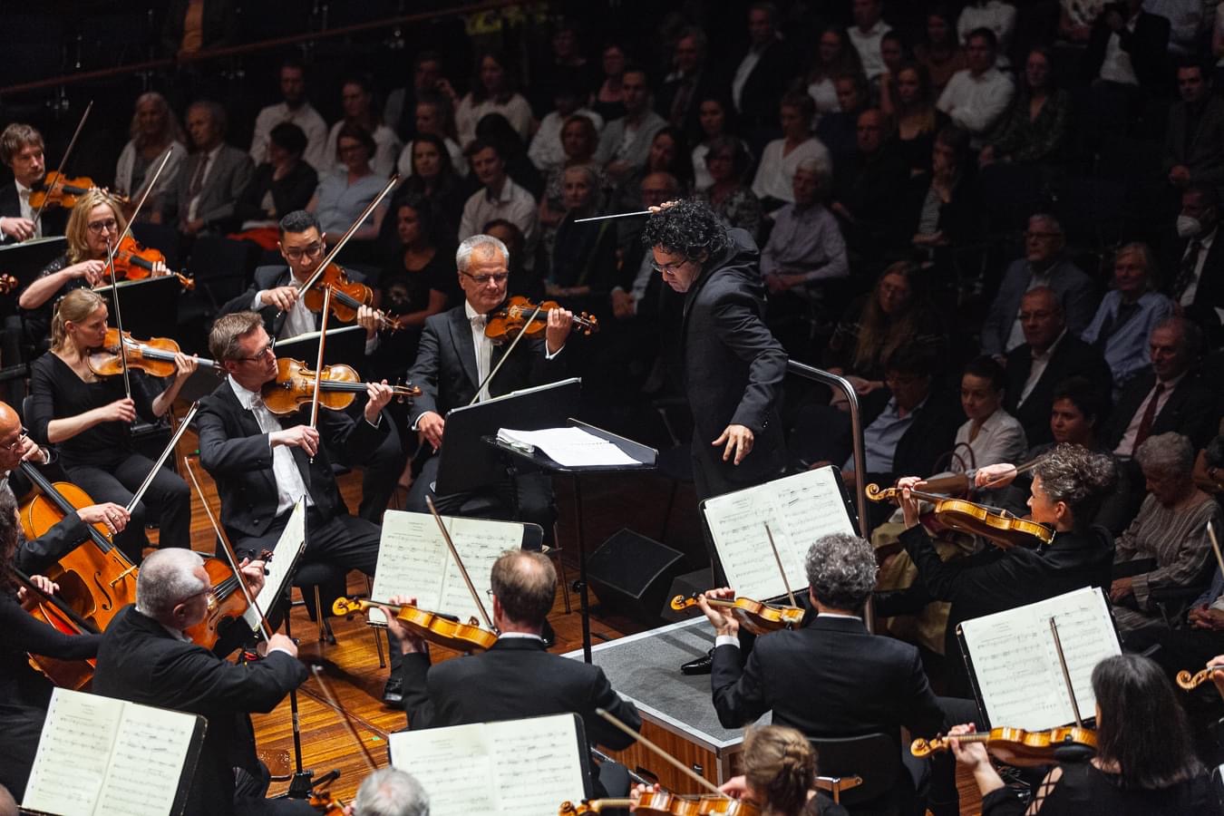 Kerem Hasan with the Tiroler Symphonieorchester Innsbruck